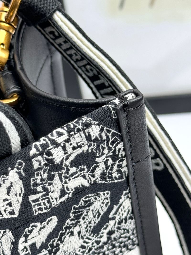 chr1st1an D10r shopping bags